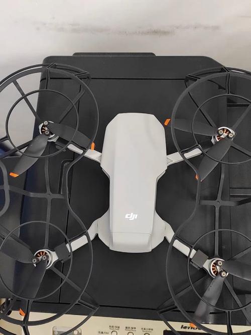 大疆无人机maciv mini