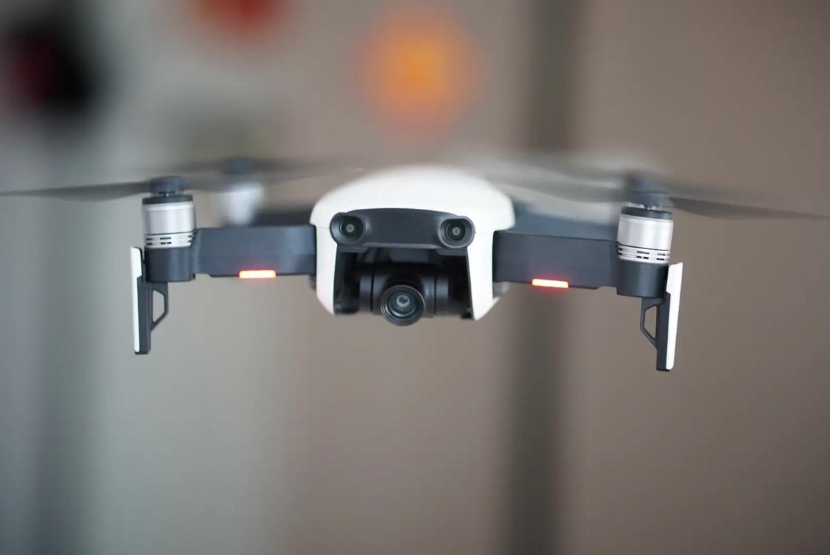 大疆无人机air iphone