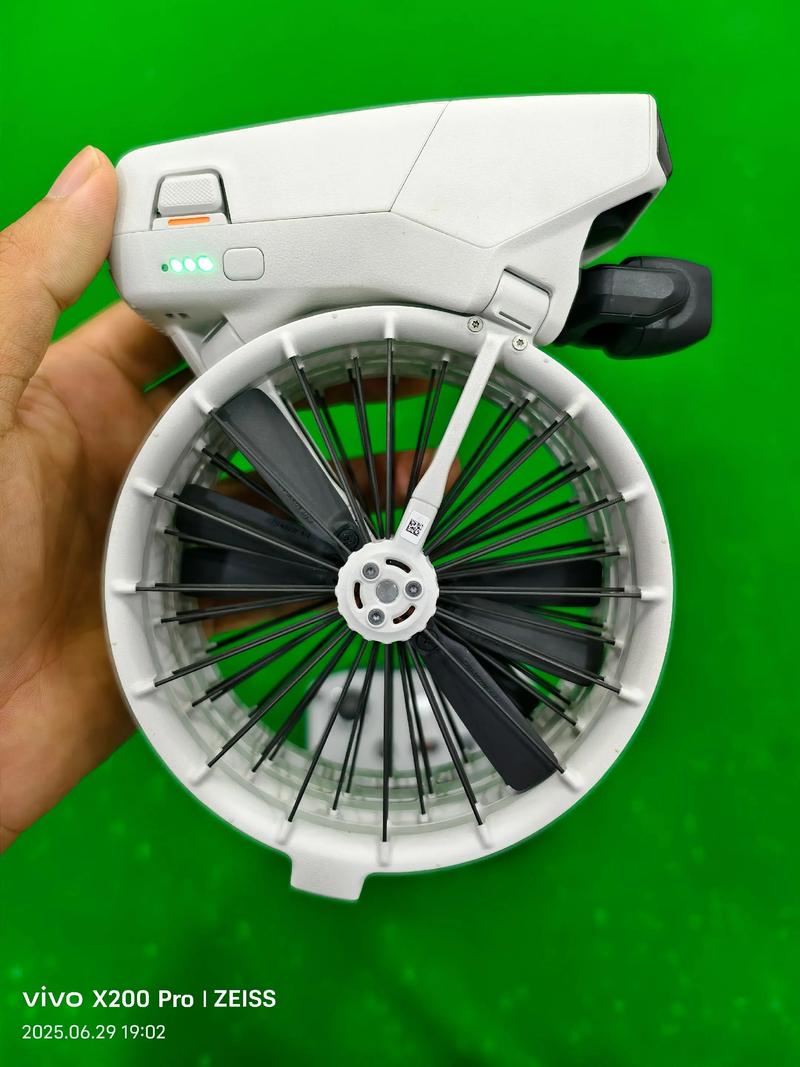 go pro无人机 和 dji