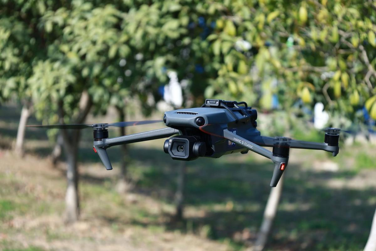 大疆无人机mavicmavic