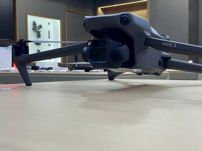 大疆无人机mavicmavic