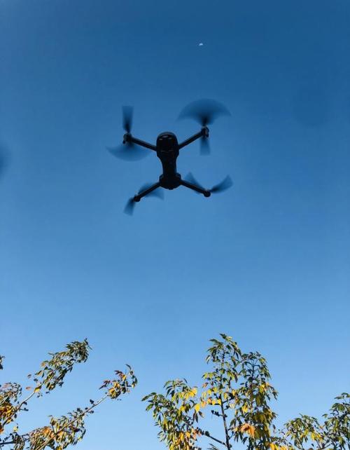 无人机摔了亮红灯,咋修?-图1 无人机摔了亮红灯,咋修?-图1