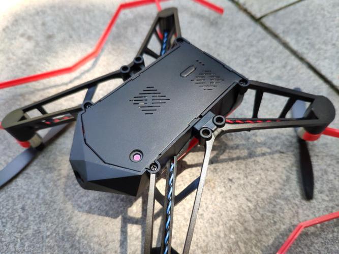 无人机摔了亮红灯,咋修?-图3 无人机摔了亮红灯,咋修?-图3