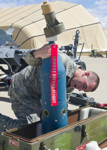 无人机如何精准打击ISIS？-图1