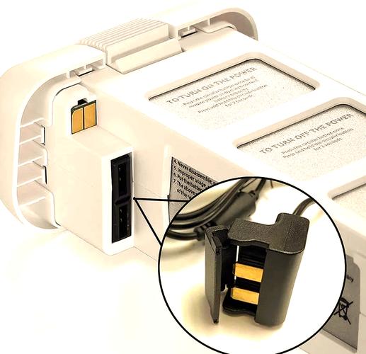 大疆Spark充电多久能满？快充吗？-图3