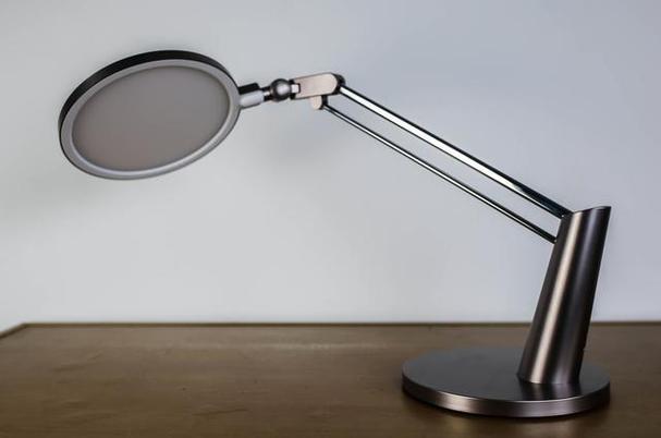 Sunlike技术台灯,真能模拟自然光护眼吗?-图2 Sunlike技术台灯,真能模拟自然光护眼吗?-图2