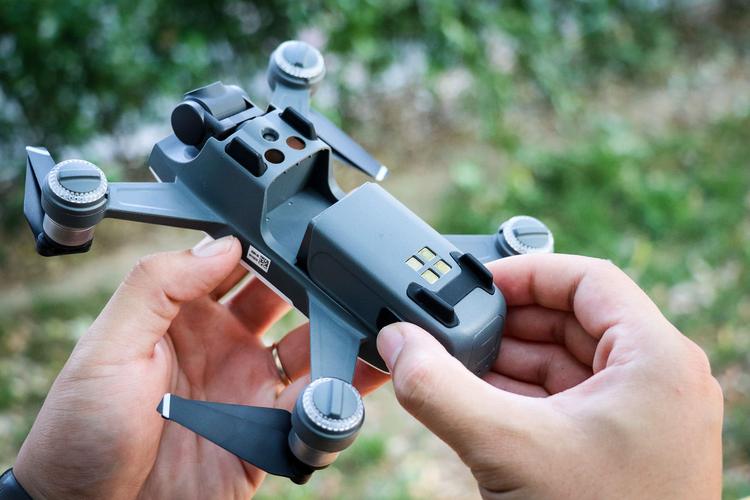 无人机Spark为何限飞120米？-图3