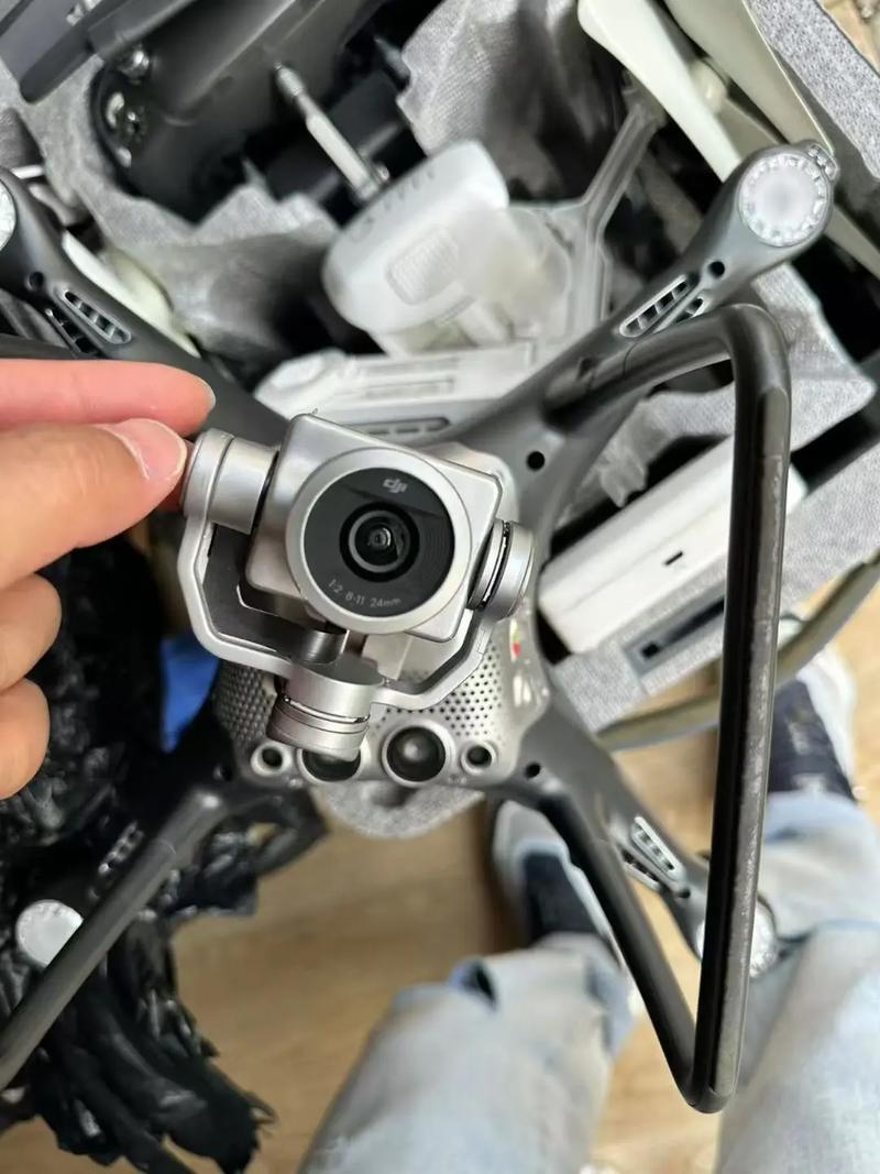 大疆无人机精灵4pro教程-图1