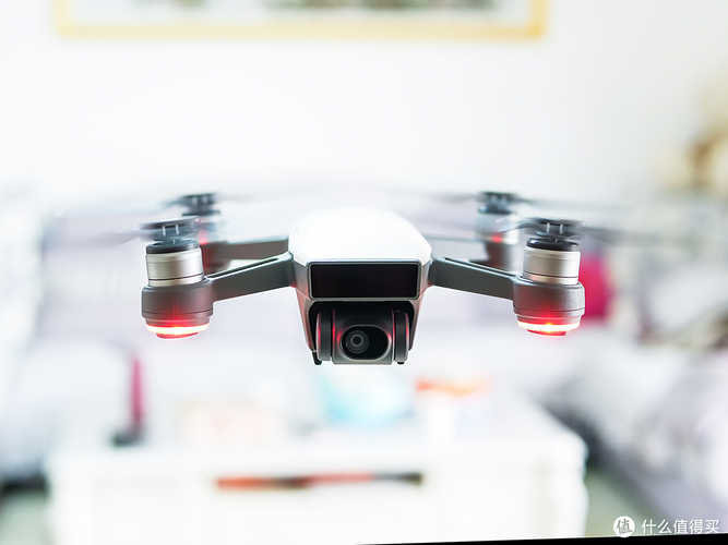 大疆Spark视频，创意飞行视角如何惊艳？-图3