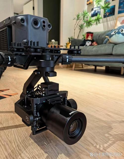 无人机云台无法俯仰调节怎么办？-图1