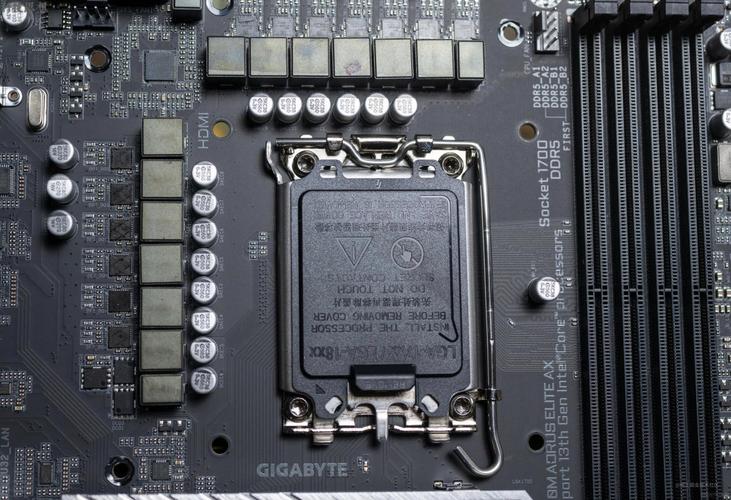 支持RAID的主板怎么选？关键看哪些功能？-图1