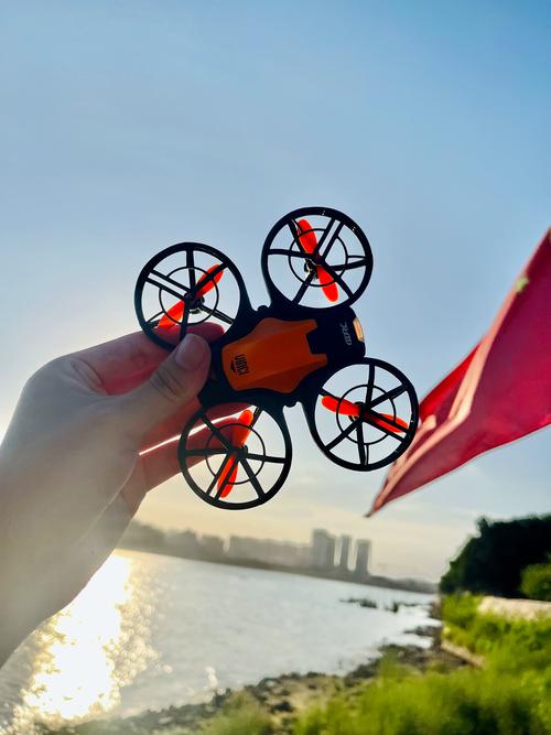 11岁玩迷你无人机，安全吗？适合吗？-图1