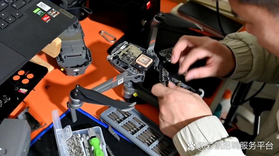 大疆无人机GPS拆卸步骤是怎样的？-图3