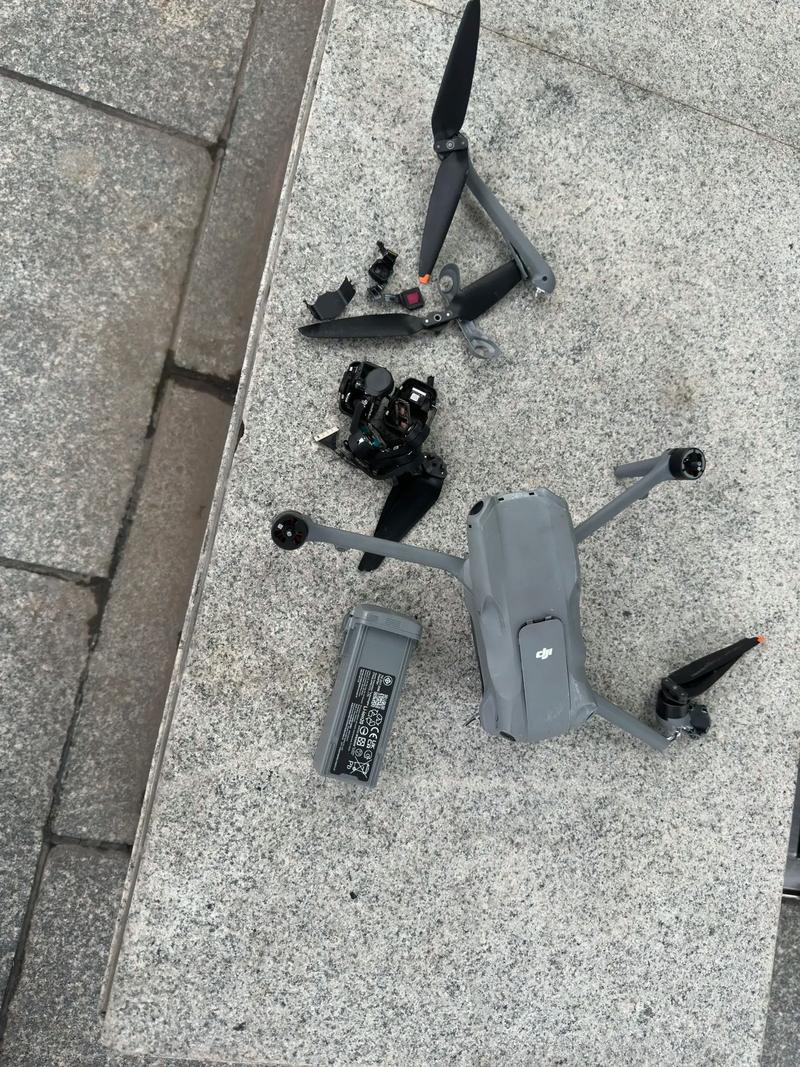 空影ying无人机拆机-图3