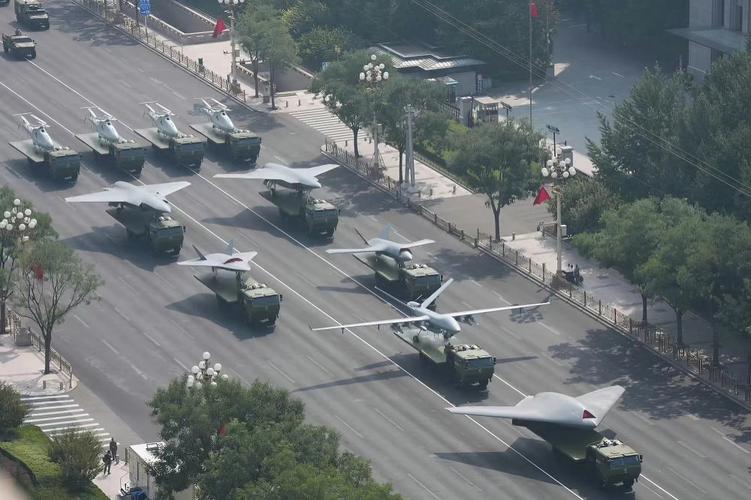 为何阅兵不用无人机拍摄？-图2