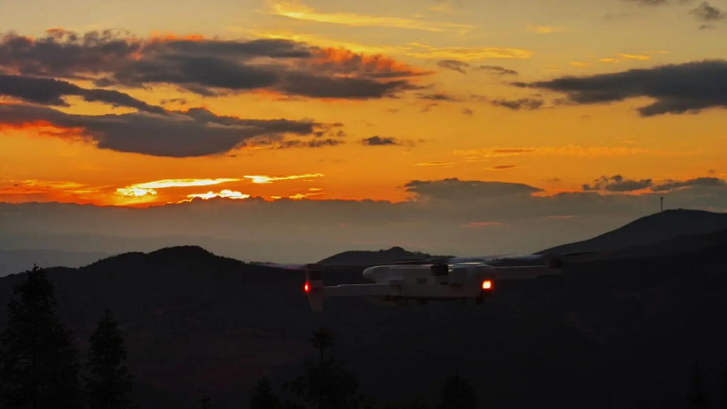 小米无人机如何紧急停止飞行？-图1