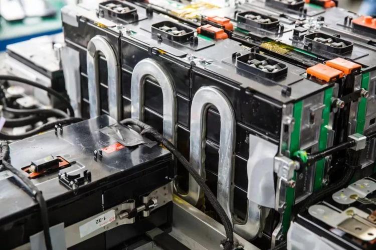 比亚迪特斯拉电池技术谁更领先?-图2 比亚迪特斯拉电池技术谁更领先?-图2