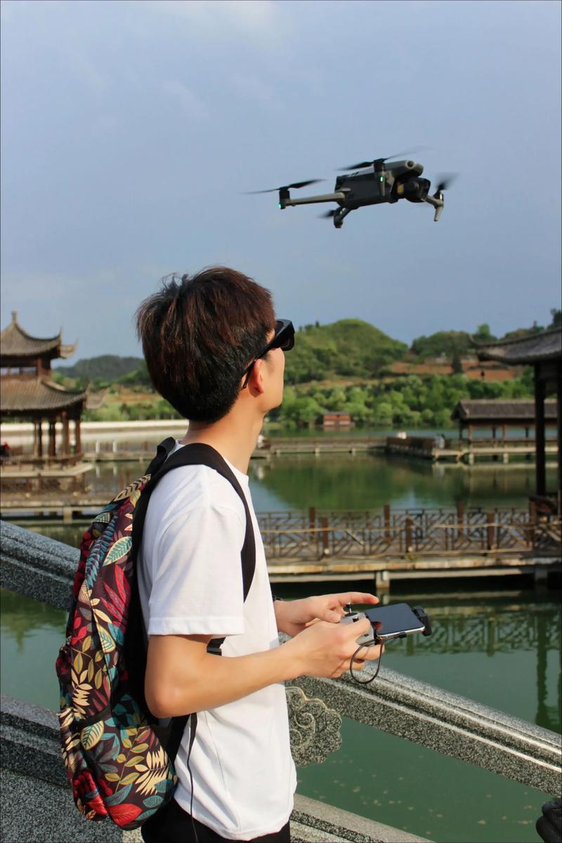 无人机怎么跟随拍摄车辆-图2