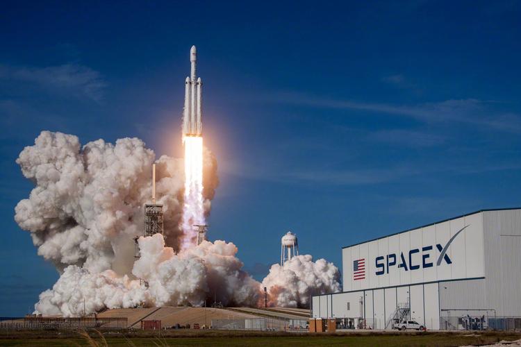 SpaceX首席技术官是谁？-图2