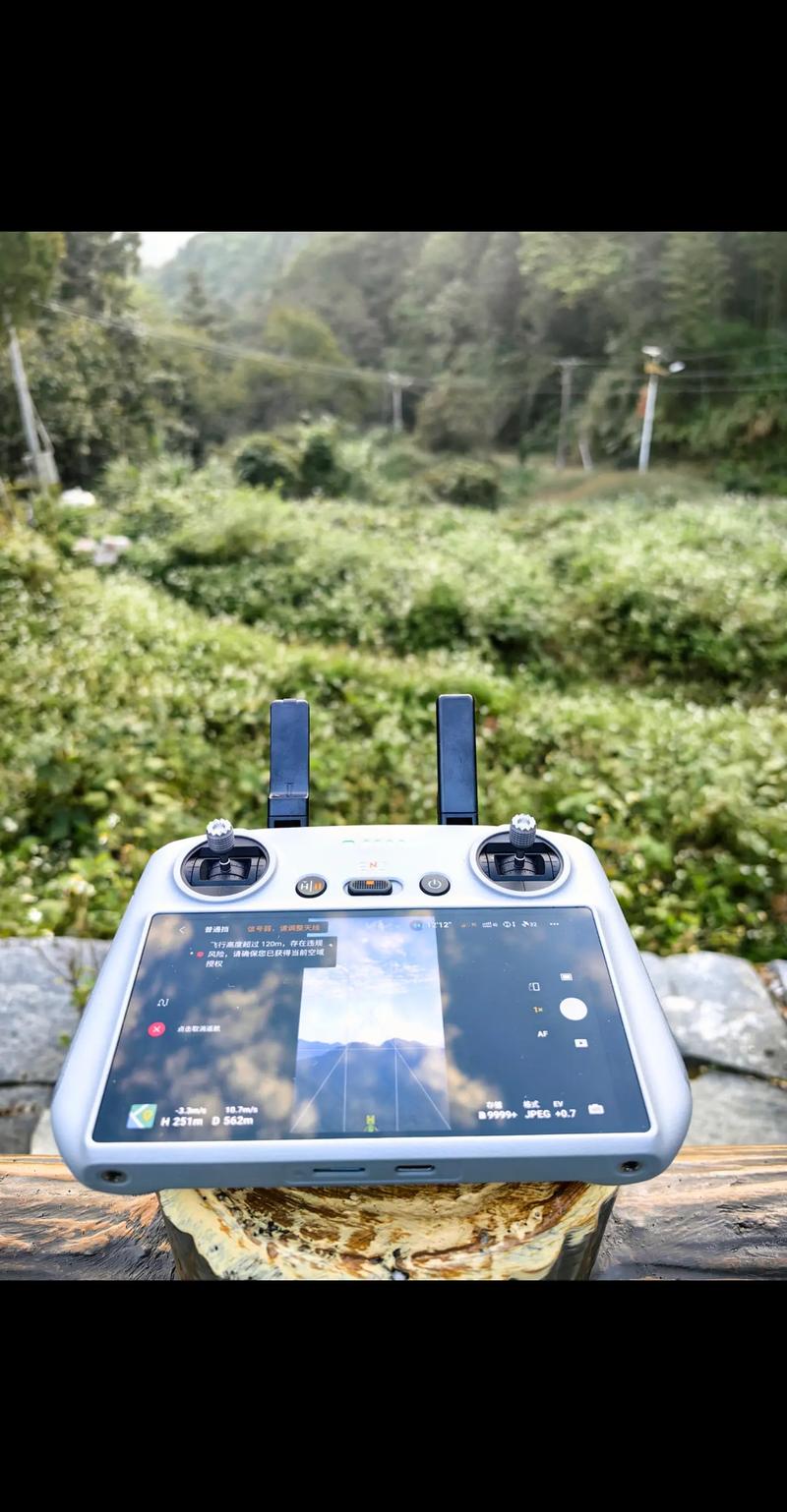 hover跟拍无人机,如何实现精准稳定跟拍?-图1 hover跟拍无人机,如何实现精准稳定跟拍?-图1