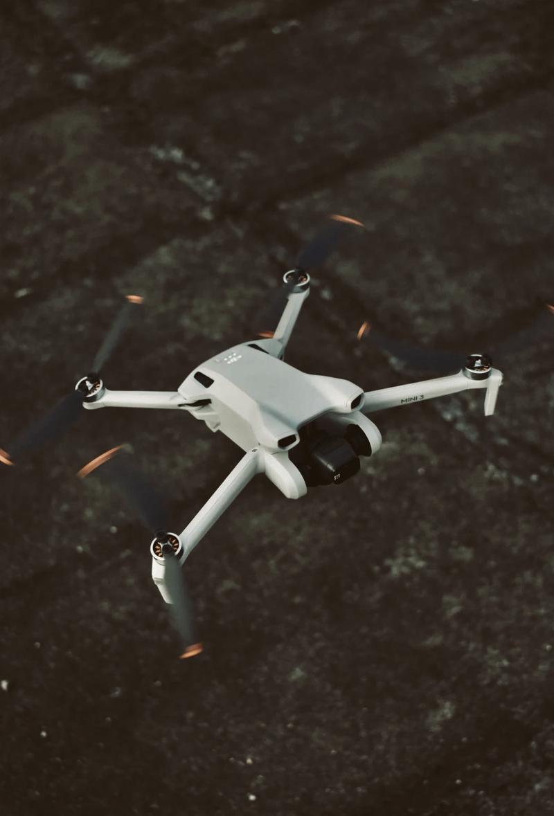 大疆精灵3与小米无人机,哪款更值得入手?-图3 大疆精灵3与小米无人机,哪款更值得入手?-图3