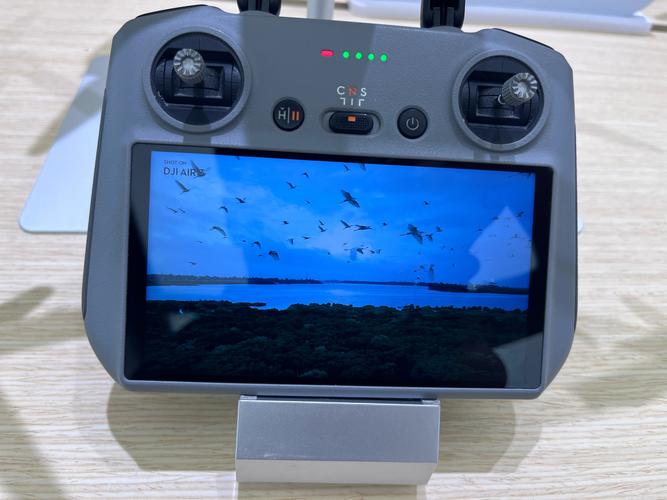 Dobby无人机APP好用吗？操作复杂吗？-图2