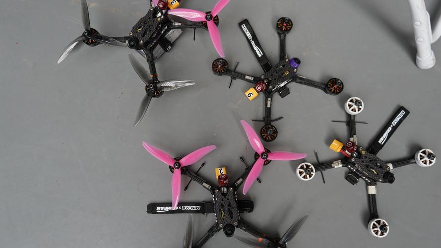 拼多多四百块无人机真能飞吗?-图3 拼多多四百块无人机真能飞吗?-图3