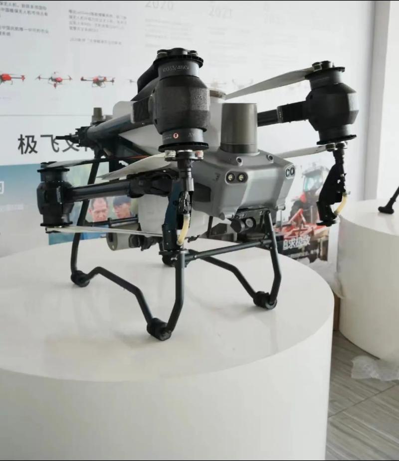 比尔盖茨为何钟情大疆无人机？-图1