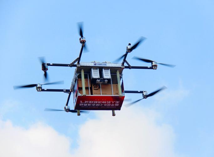 可以运送货物的无人机-图1